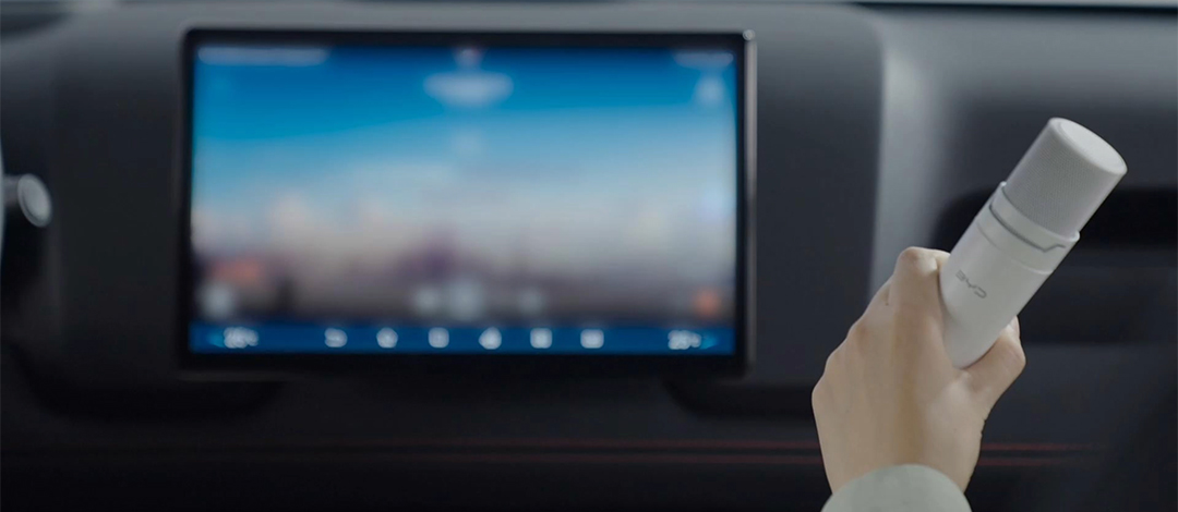 Disfruta de tu viaje con la función Karaoke BYD SHARK